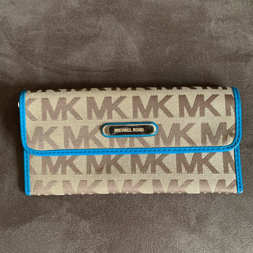 Michael Kors wallet